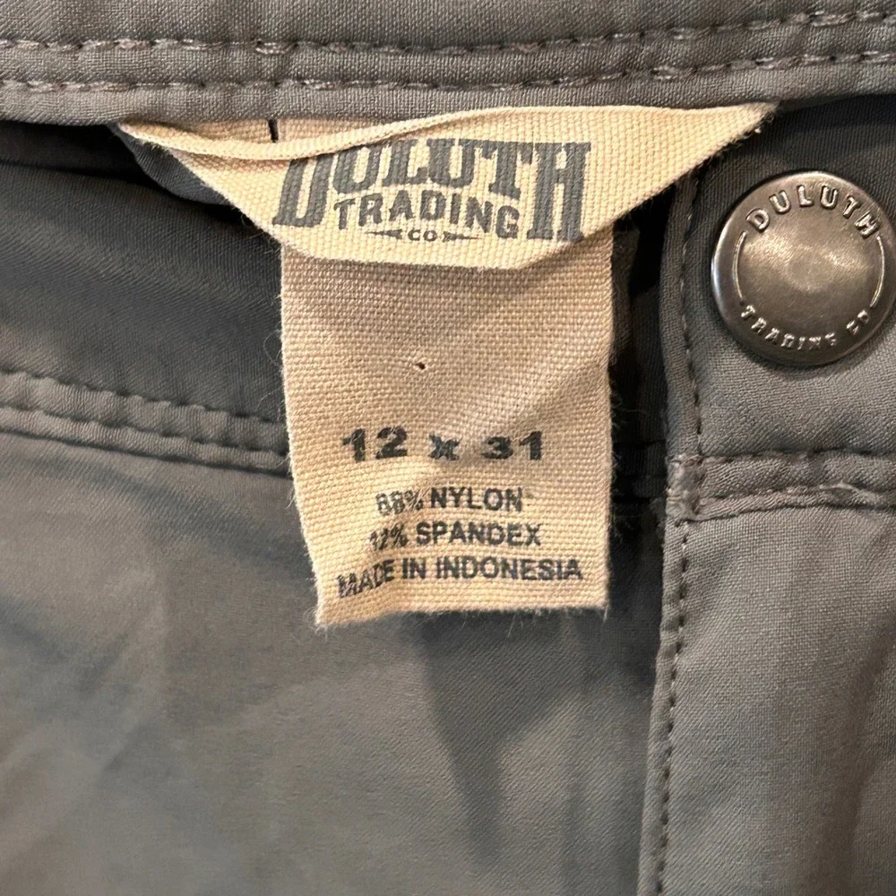 Duluth Trading Co Armachillo Gray Utility Hiking Cargo Pants Womens 12x31
